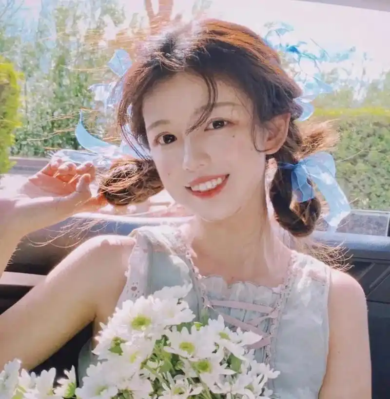 仙到爆炸女生头像