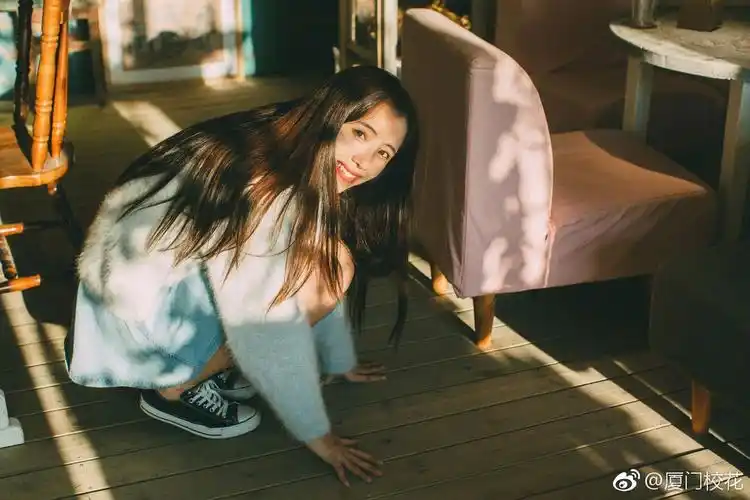 她叫孟雪,96年,毕业于厦门大学,身高172cm,性格活泼的学霸妹子