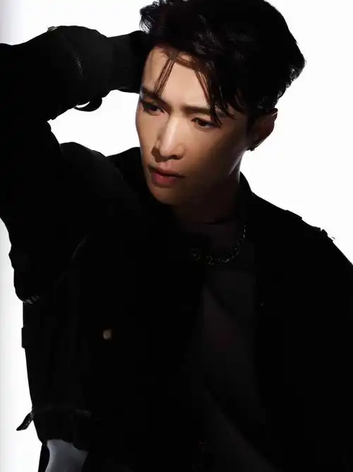 张艺兴exo回归预告照公开 相关话题引全网热议不断