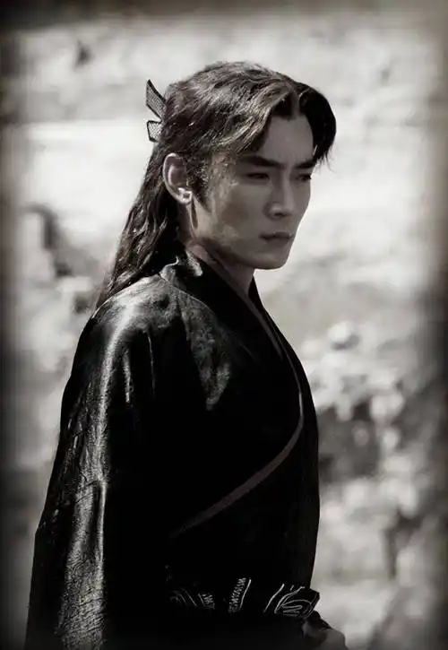 焦恩俊:一眼万年的古装剧男神,容貌演技俱佳,却两婚两离_角色_仪态