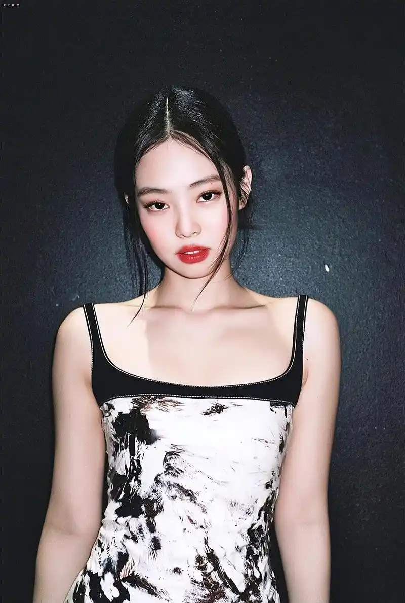 小猫jennie美照大放送