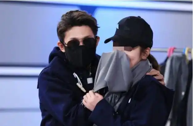 杨紫突然官宣,张一山点赞上热搜!网友:恭喜,这一天终于来了!