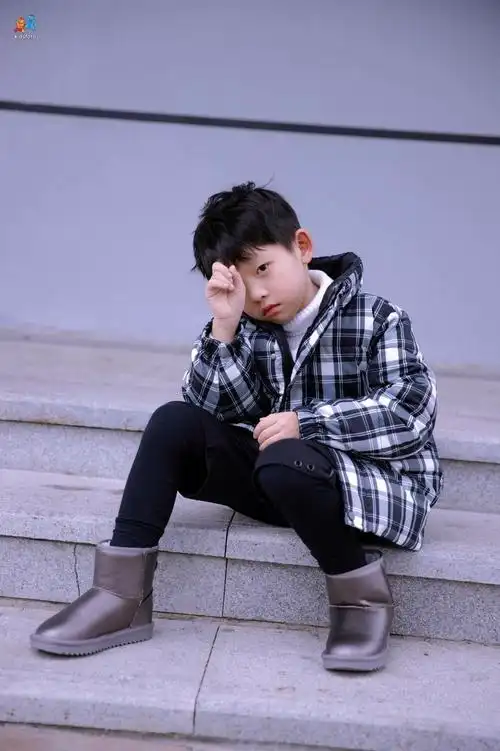 是一只欢乐的小男生