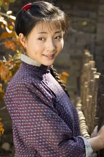 殷桃《女人一辈子》深圳热播 新作再现女性传奇