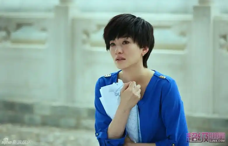组图:《大丈夫》李小冉哭戏 梨花带雨惹人疼_内地剧_电视-超级明星