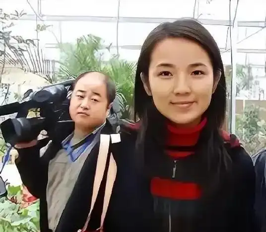 管彤和王为念曾经共同参与了一次对戏的演出.