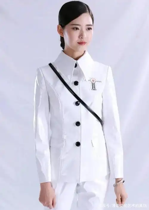 长得像影星宋轶的姑娘