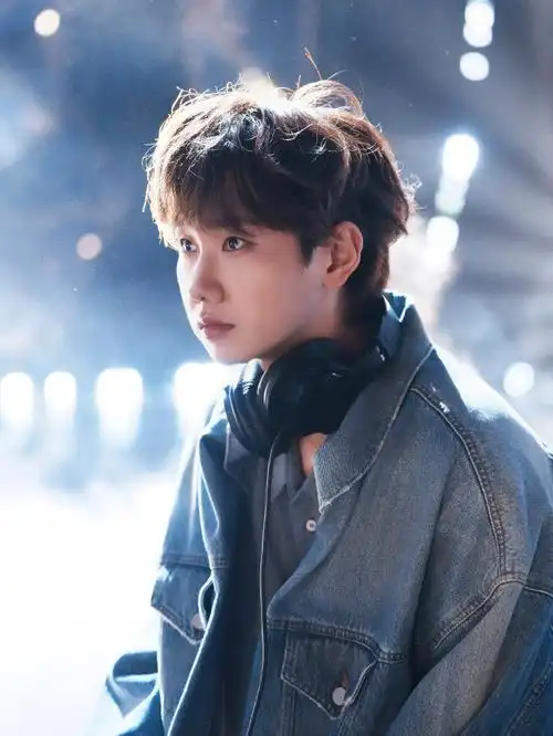 汪苏泷雨天雨天彩排照