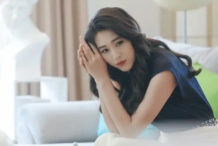 演员丹琳:顶替杨紫演夏雪,被暴打,陷整容风波,36岁依旧跑龙套_儿女