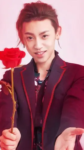 小鬼王琳凯手机壁纸图片 你要的青春酷帅rapper