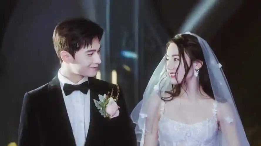 全剧30个吻鲨疯了杨洋迪丽热巴吻戏合集