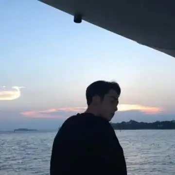 超帅显成熟的男生微信头像大全有男人味显气质的微信头像