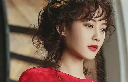 半妖倾城2首播爆火李一桐妖王霸气回归