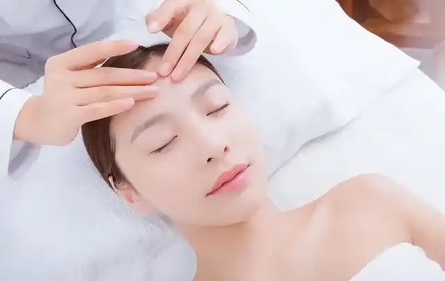 面部清洁的好处和重要性