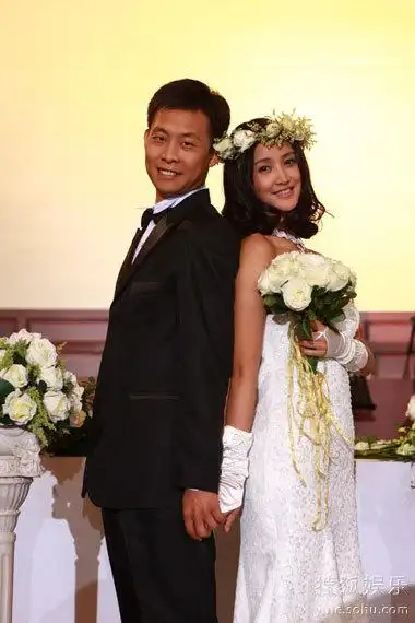 突击》里扮演许三多启蒙班长"史今"的张译此次将诠释另一类尴尬好男人