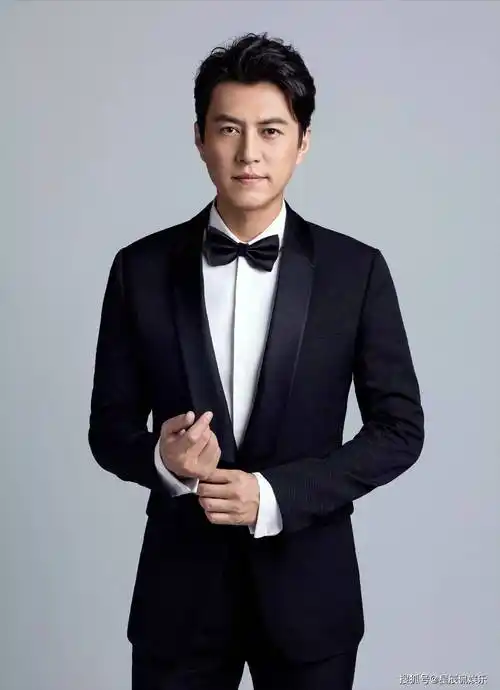 气质还得看大叔!这8位中年"西装男神",吊打一众小鲜肉