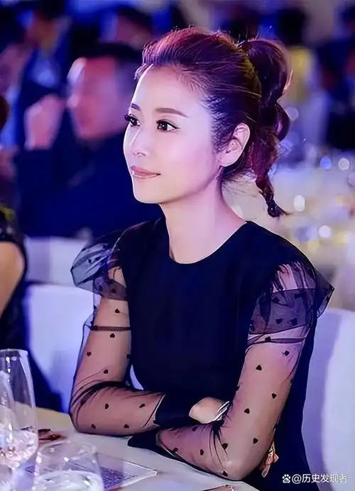 这竟然是林心如?与霍建华结婚8年,终究走上了另一条路