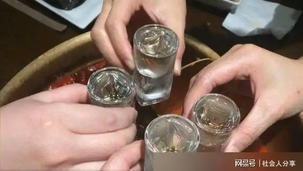 cba出了名的"酒神"?朱芳雨喝到你怀疑人生,巴特尔曾喝趴整组
