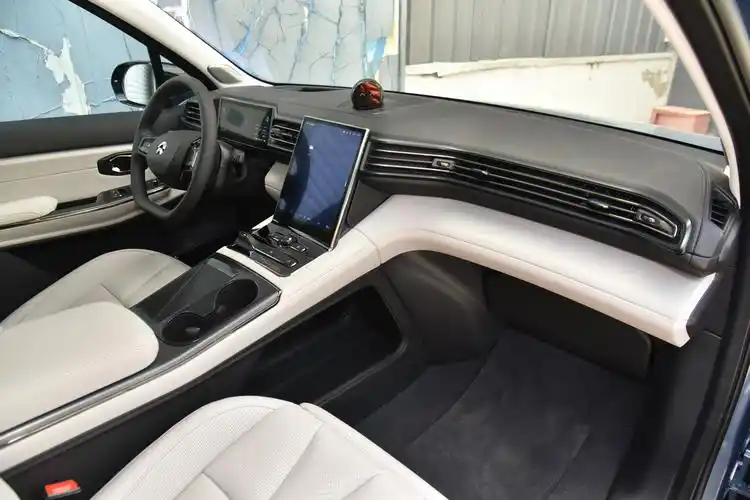 蔚来es8内饰-轴距-雷达-易车