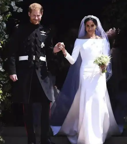 明星婚纱照片女星缎面婚纱美照合集