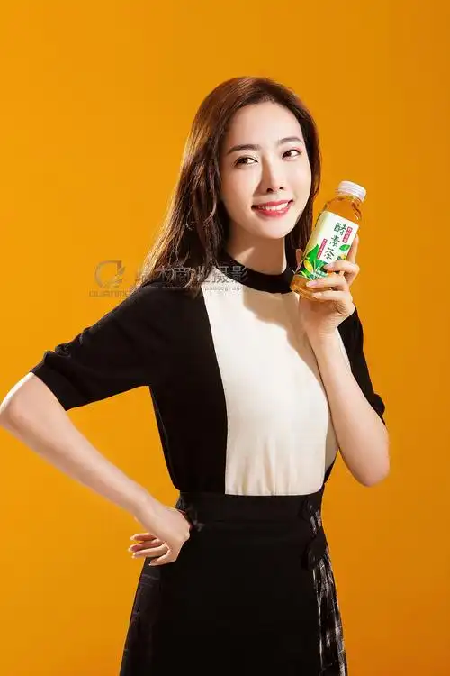 商业人像广告摄影-野岭剐水