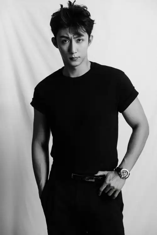 黄景瑜回应因自己考警校的男生