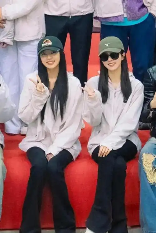 白鹿《临江仙》开机,女配个个身高腿长不输白鹿_网易订阅