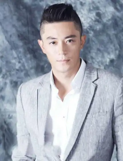 男生夏季什么发型最酷帅 霍建华两边超短莫西干发型(2)