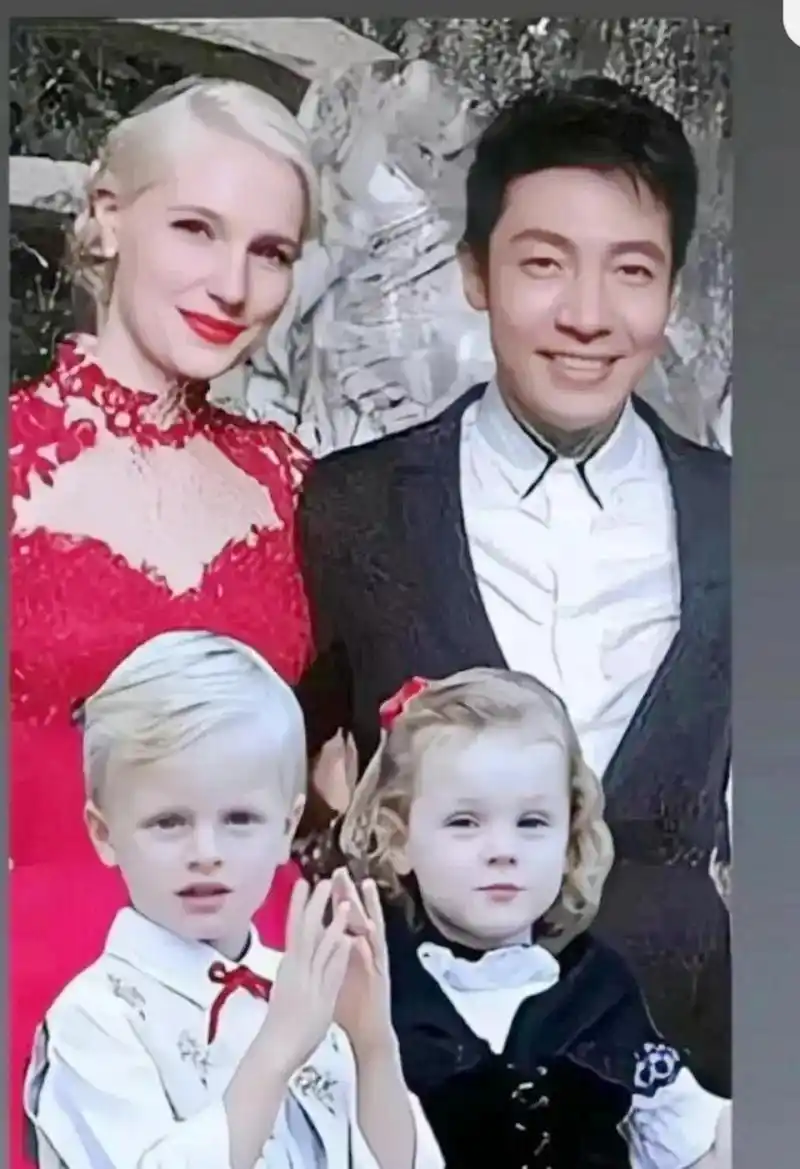 撒贝宁一家四口,两个孩子长得像妈妈,跟爸爸关系不大.