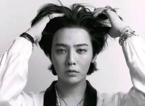 gd权志龙爆热恋小12岁韩国小姐