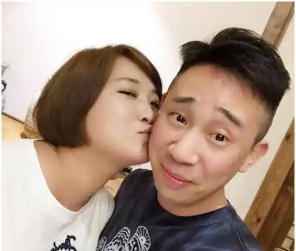 每年过年家里二三十口人的饭菜都是她一个人做贾玲说自己乐观坚强的