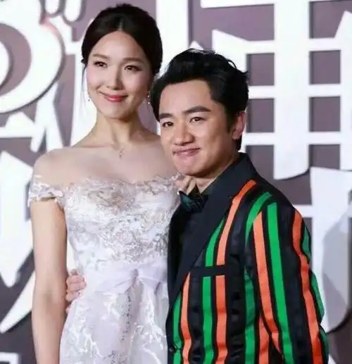 王祖蓝被嘲身高垫底,一句话化解尴尬!身材浓缩,智慧不凡