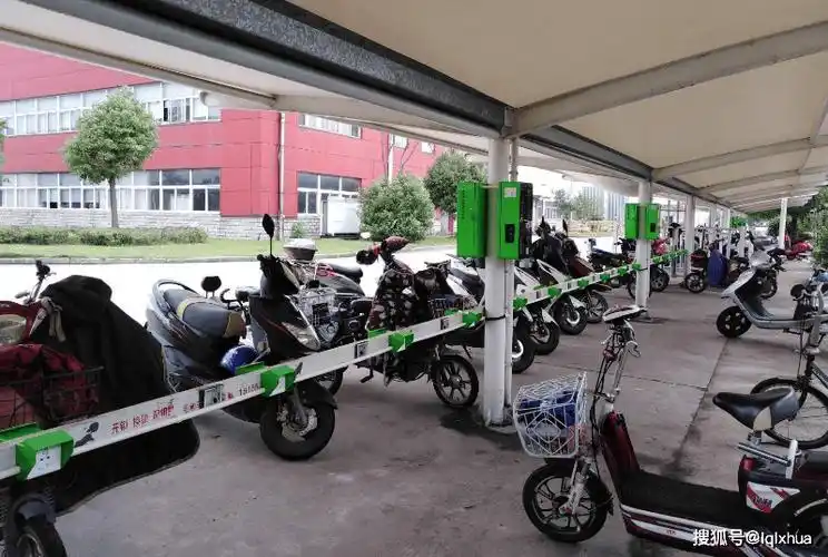 原创全国整顿电动车停放充电盘点各地的管理措施你支持哪一种