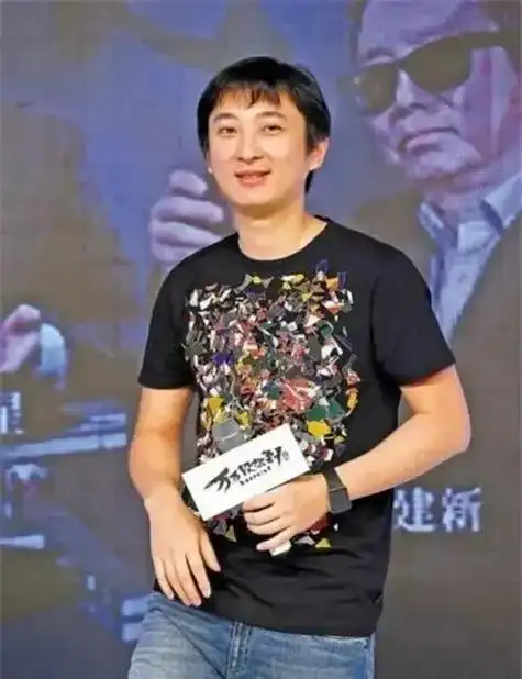 把爱情当消费的王思聪深夜叩问灵魂一声叹息