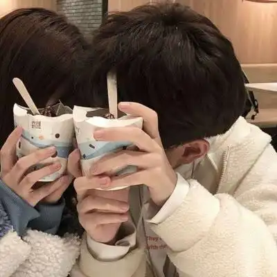 高清甜蜜热恋期的真人情侣头像图片