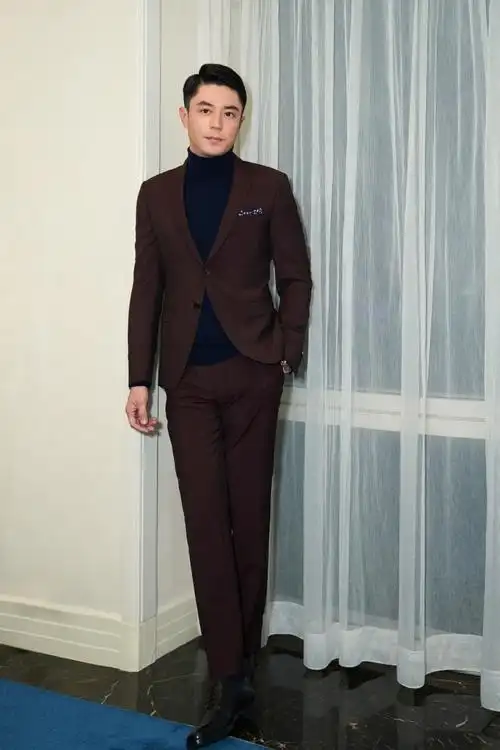 霍建华西装活动现场高清帅气图片