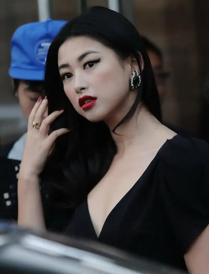 女明星朱珠身价过亿,却体悟到人生幸福的真谛.