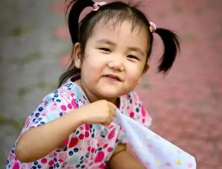 为什么我总是梦到小女孩(为什么总是梦到小女孩她要带我去负6楼我是