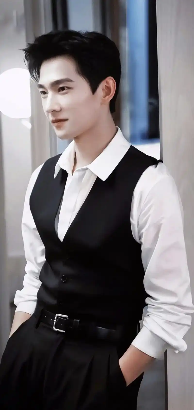 杨洋 #壁纸  - 抖音