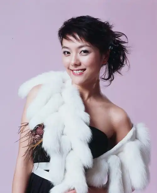 美女主持-杨乐乐