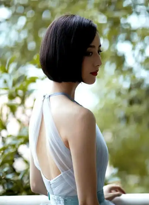 佟丽娅长发新中式 优雅气质引热议(3)