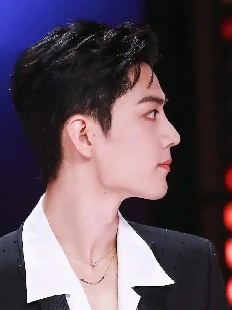 肖战#向全世界安利肖战 绝美侧颜 - 抖音