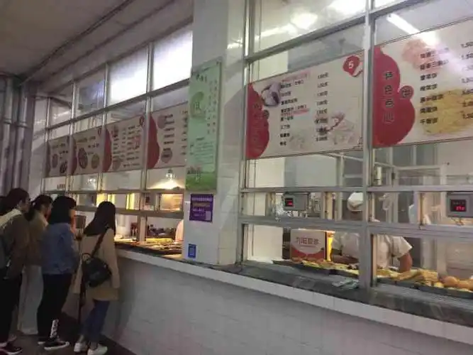 南通大学启秀校区校园餐厅-"转眼这就毕业了,还真是有些舍不得.在学.
