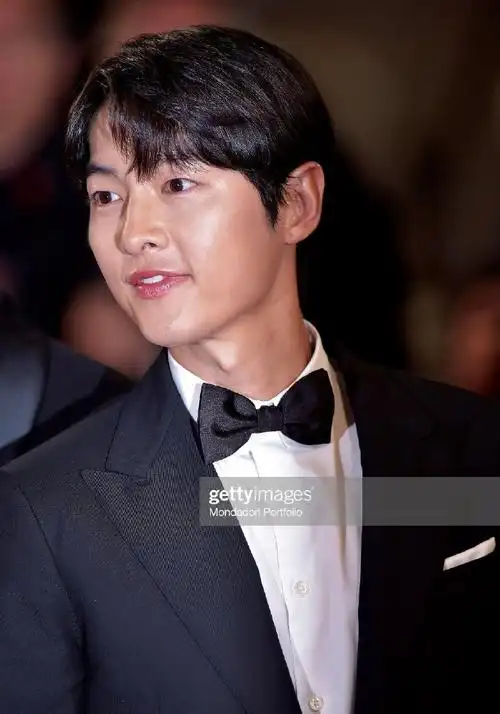 宋仲基近期状态怎么了##宋仲基好像变油了