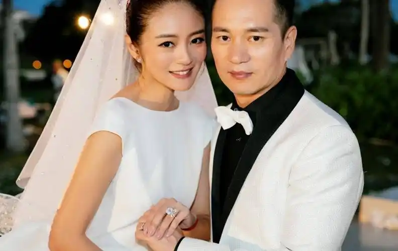 女星老公陈荣炼被判14年,豪门梦破碎,安以轩娱乐圈路何去何从?