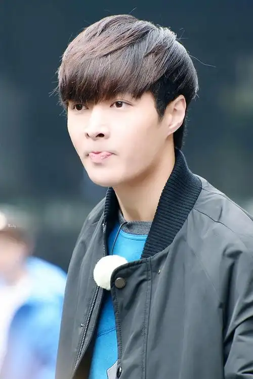 回应: 分享个人最爱的张艺兴发型,没有之一