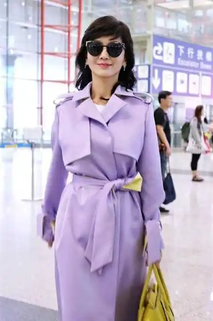 明星都追捧的紫色,与贵族,幸运相关联,难怪宁愿撞衫也要争着穿,看看有