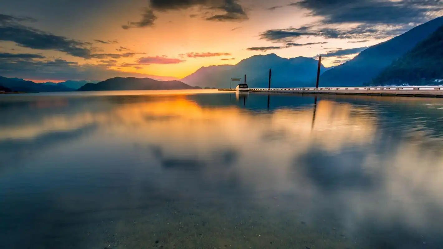 加拿大温哥华哈里森湖风景桌面壁纸高清大图预览1920x1080_风景壁纸