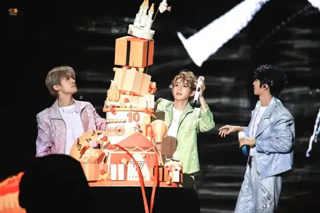 tfboys十年之约演唱会