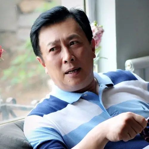 唐国强的诸葛亮,六小龄童的孙悟空,何家劲的展昭,一个人的经典